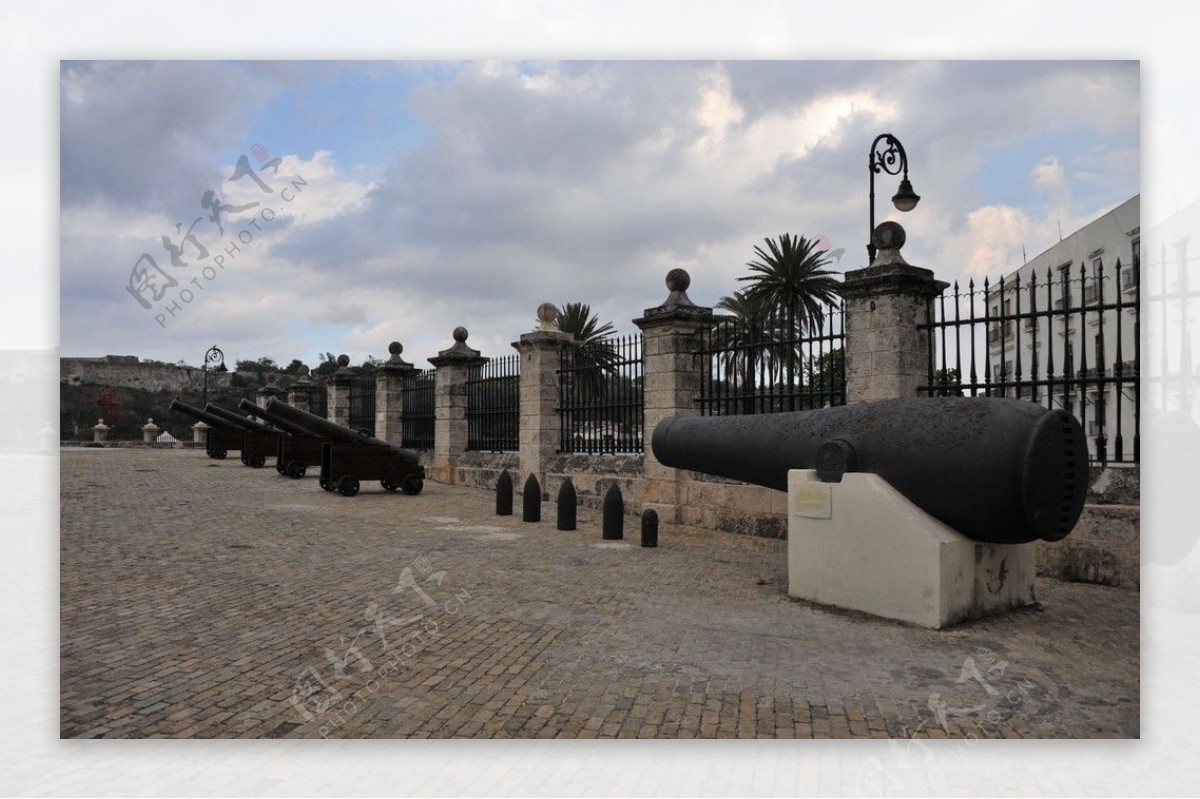 古巴哈瓦那古炮台图片