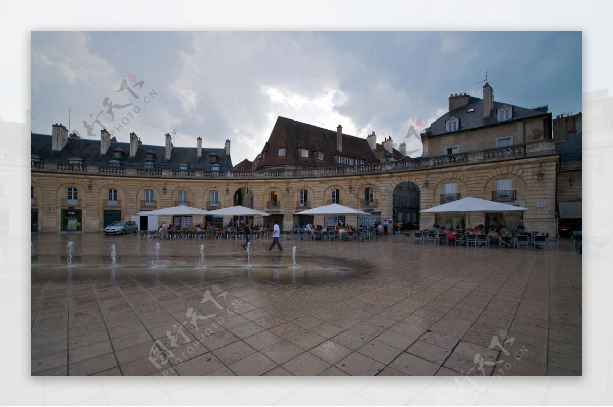 法國第戎市政廳廣場一角图片