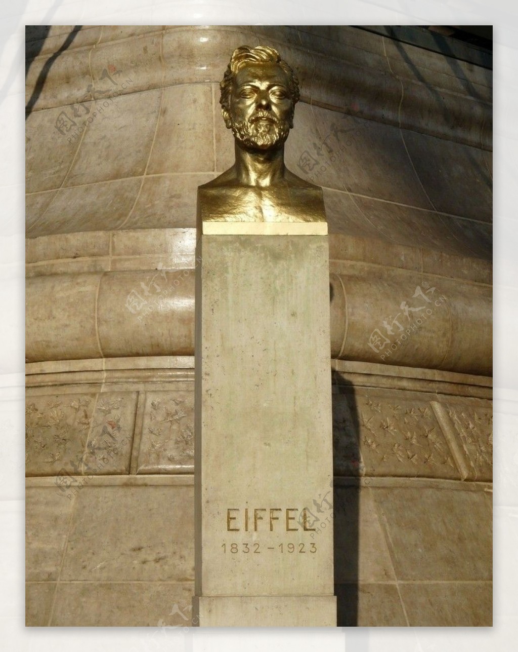 巴黎埃菲尔铁塔设计者斯塔夫183埃菲尔塑像图片