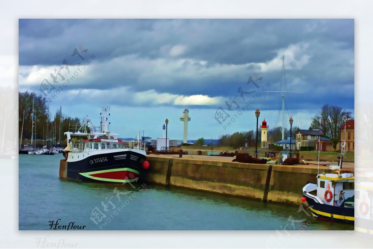 法国翁佛勒尔内港景色图片
