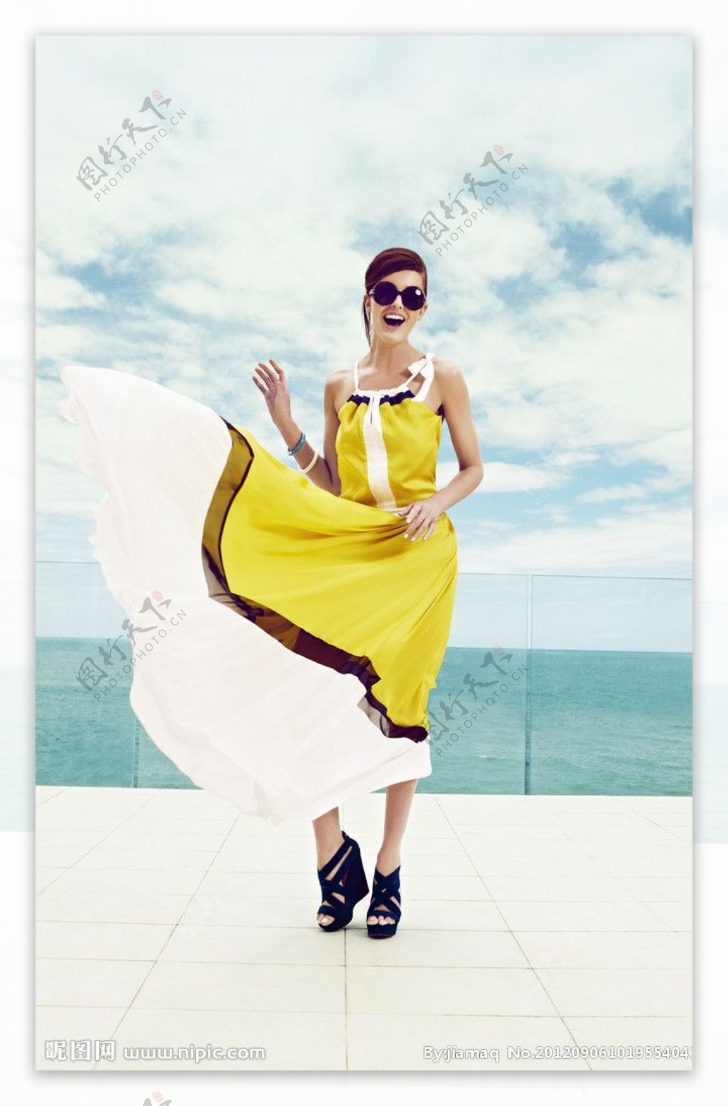 2012时尚女装ONLY广告图片