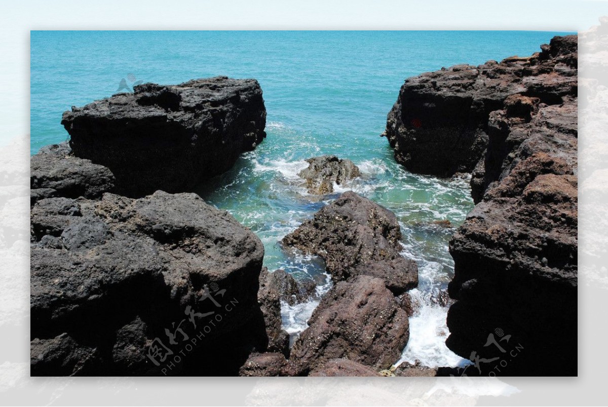 海岸岩石图片