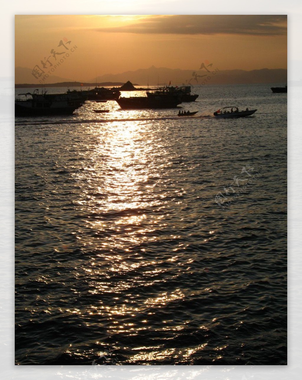 海滨夕阳图片