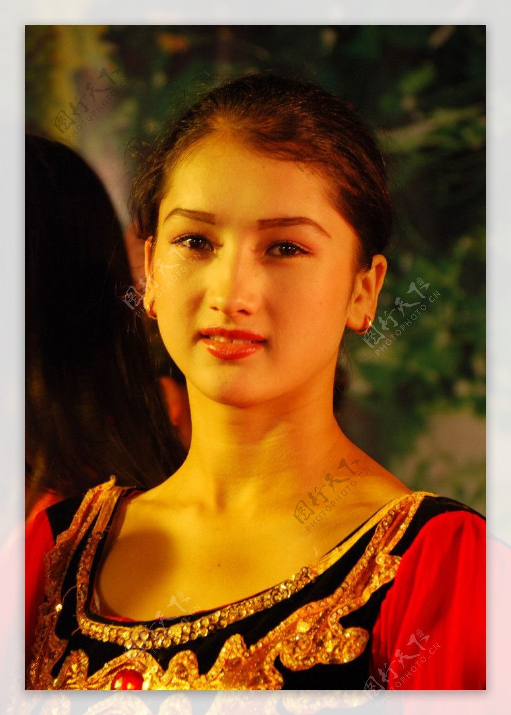 新疆维族少女图片