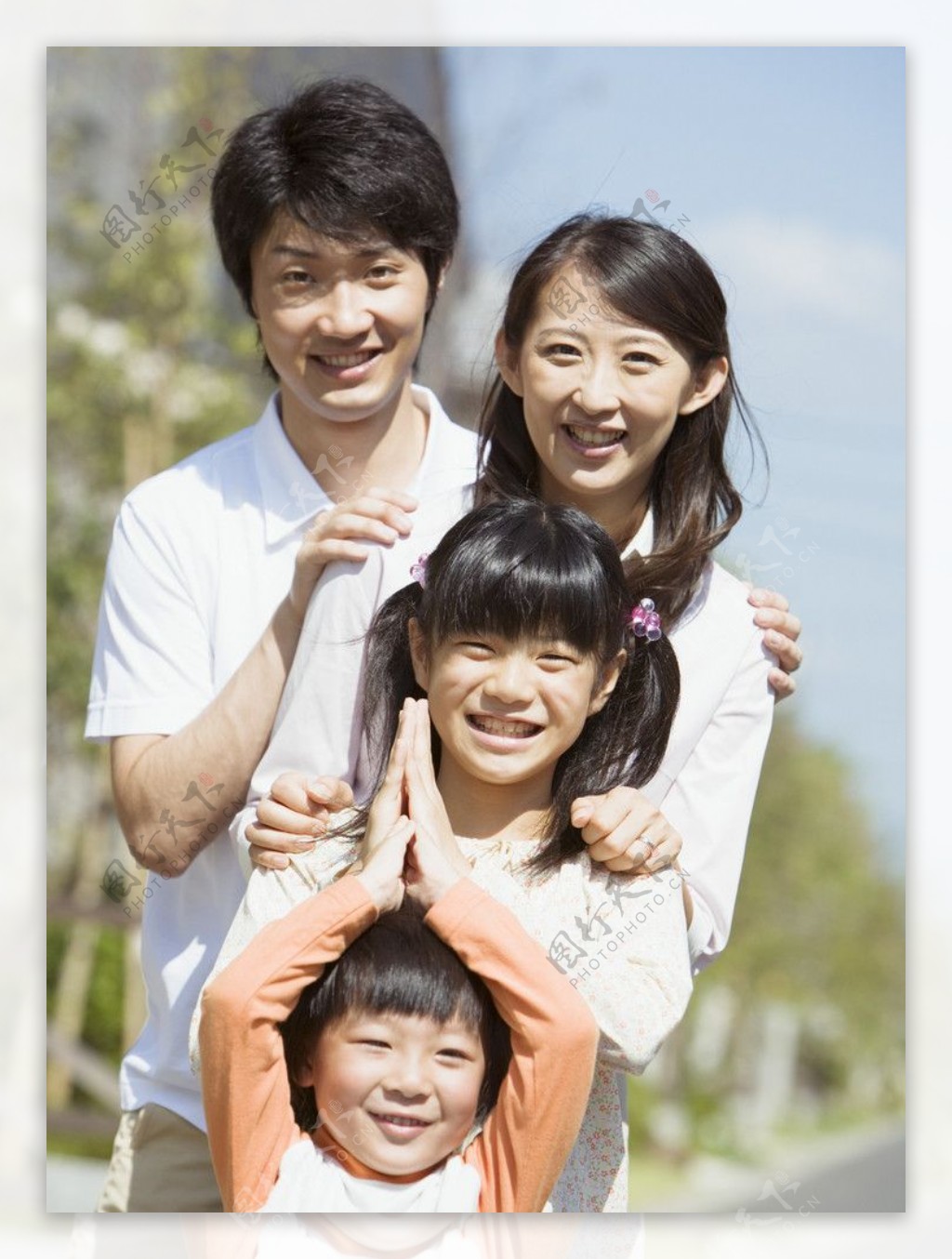 幸福的一家人图片