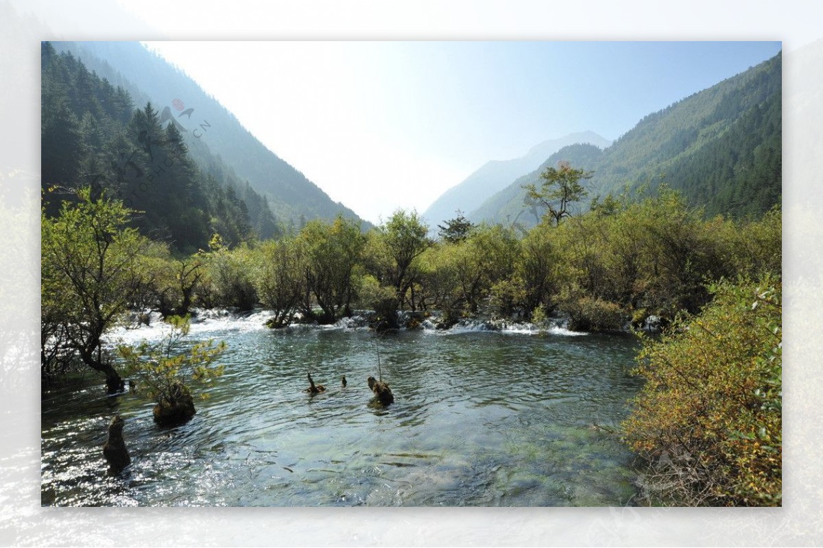 河流溪水图片