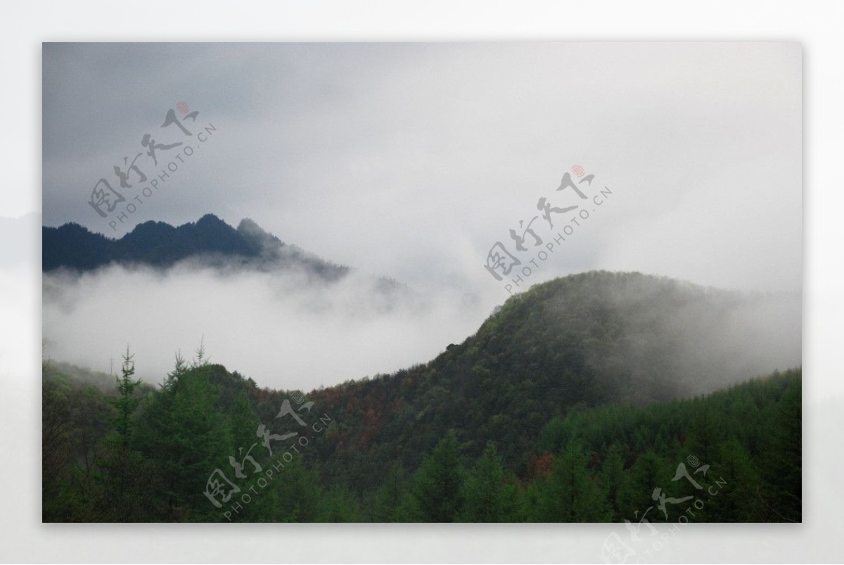 神农山脉图片