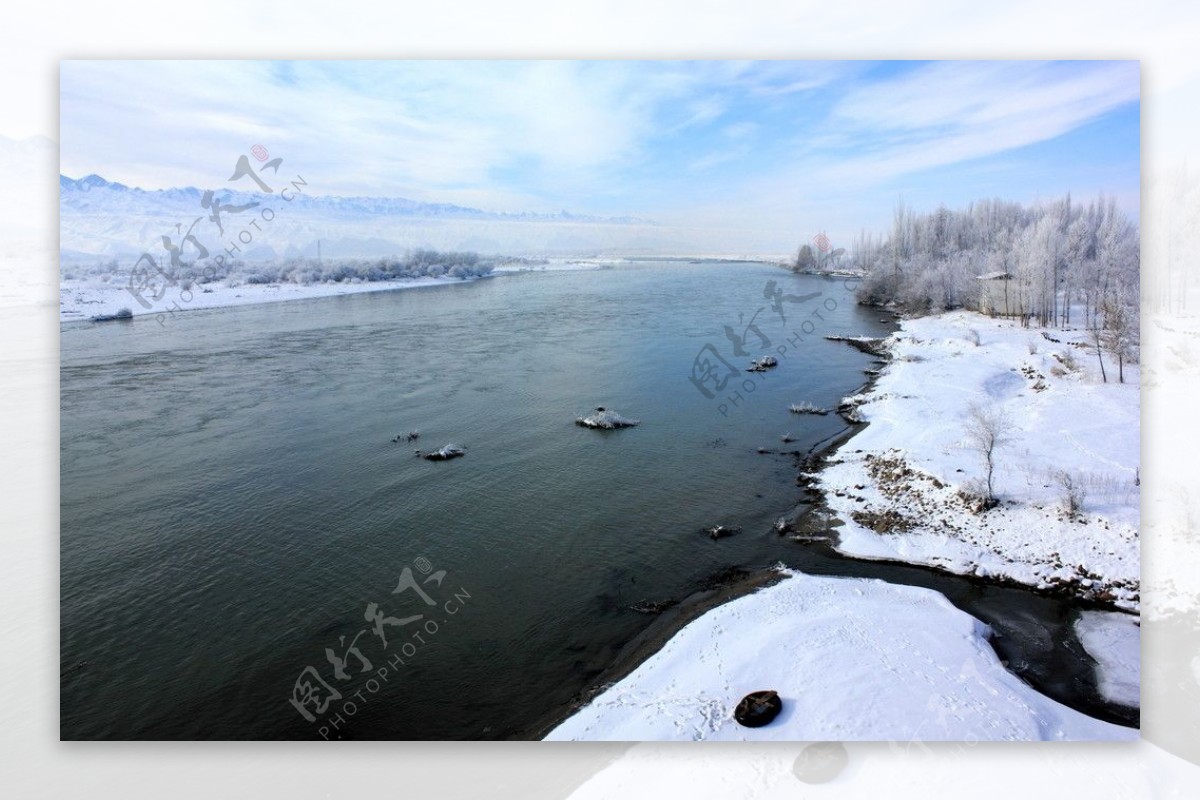 伊犁河之冬图片