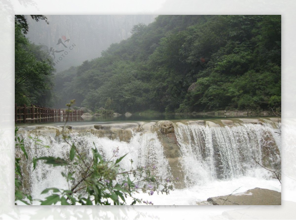 太行风光峡谷瀑布图片