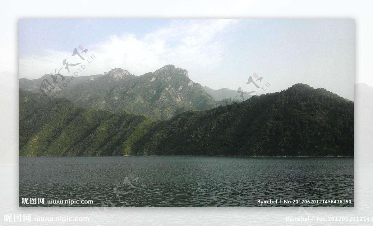 山水风景雾灵山山峰大好河山图片