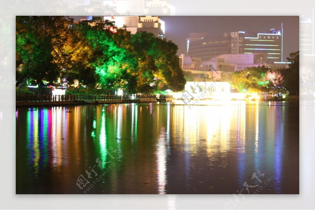 夜色里的两江四湖图片