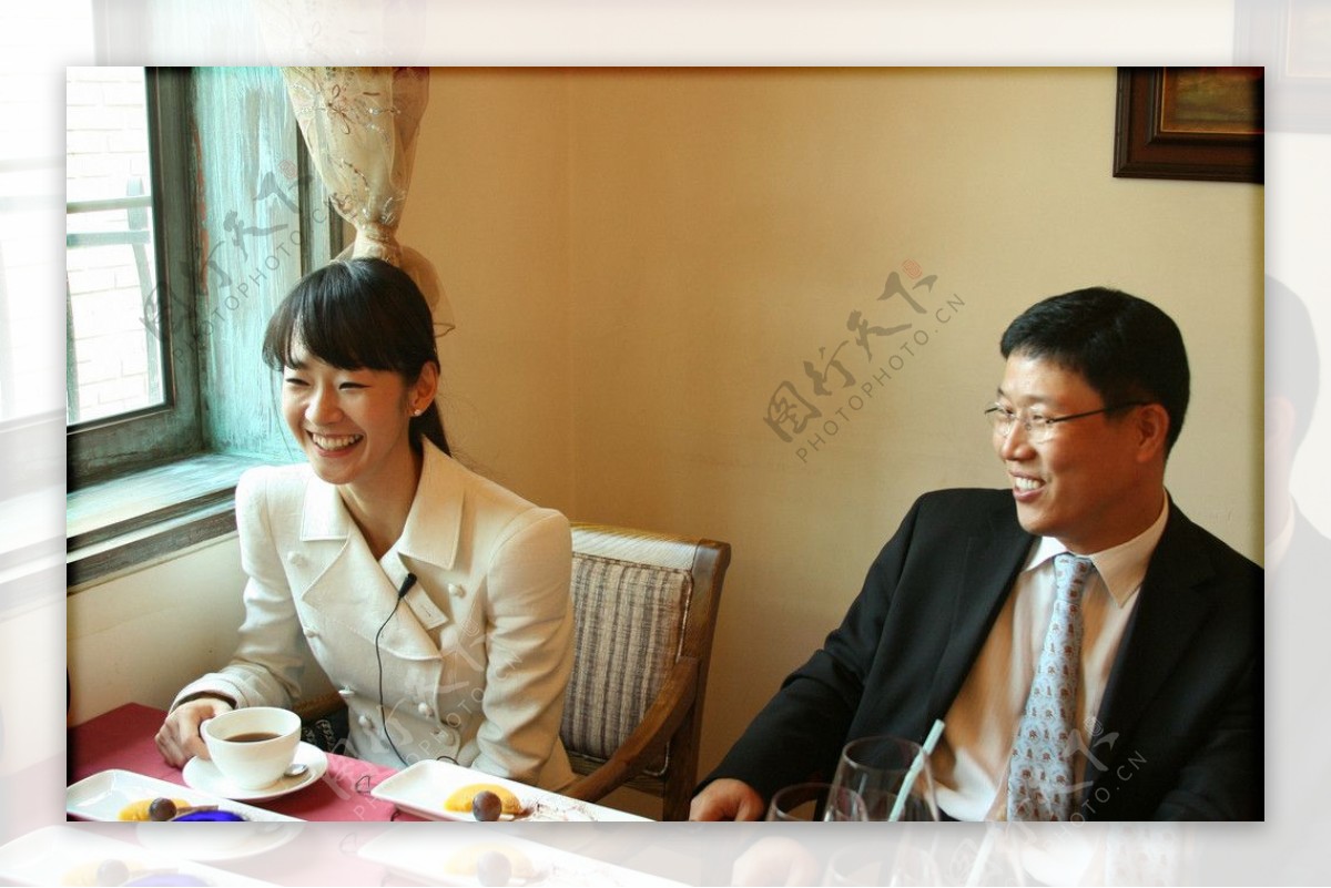 亚洲美女写真韩国商务人员会客宴图片