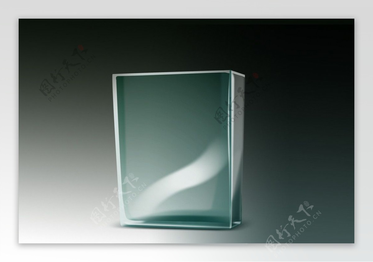 透明的玻璃小盒含分层图片