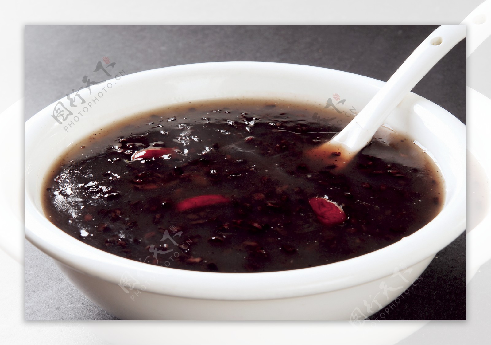 黑米红枣粥怎么做_黑米红枣粥的做法_茹絮_豆果美食