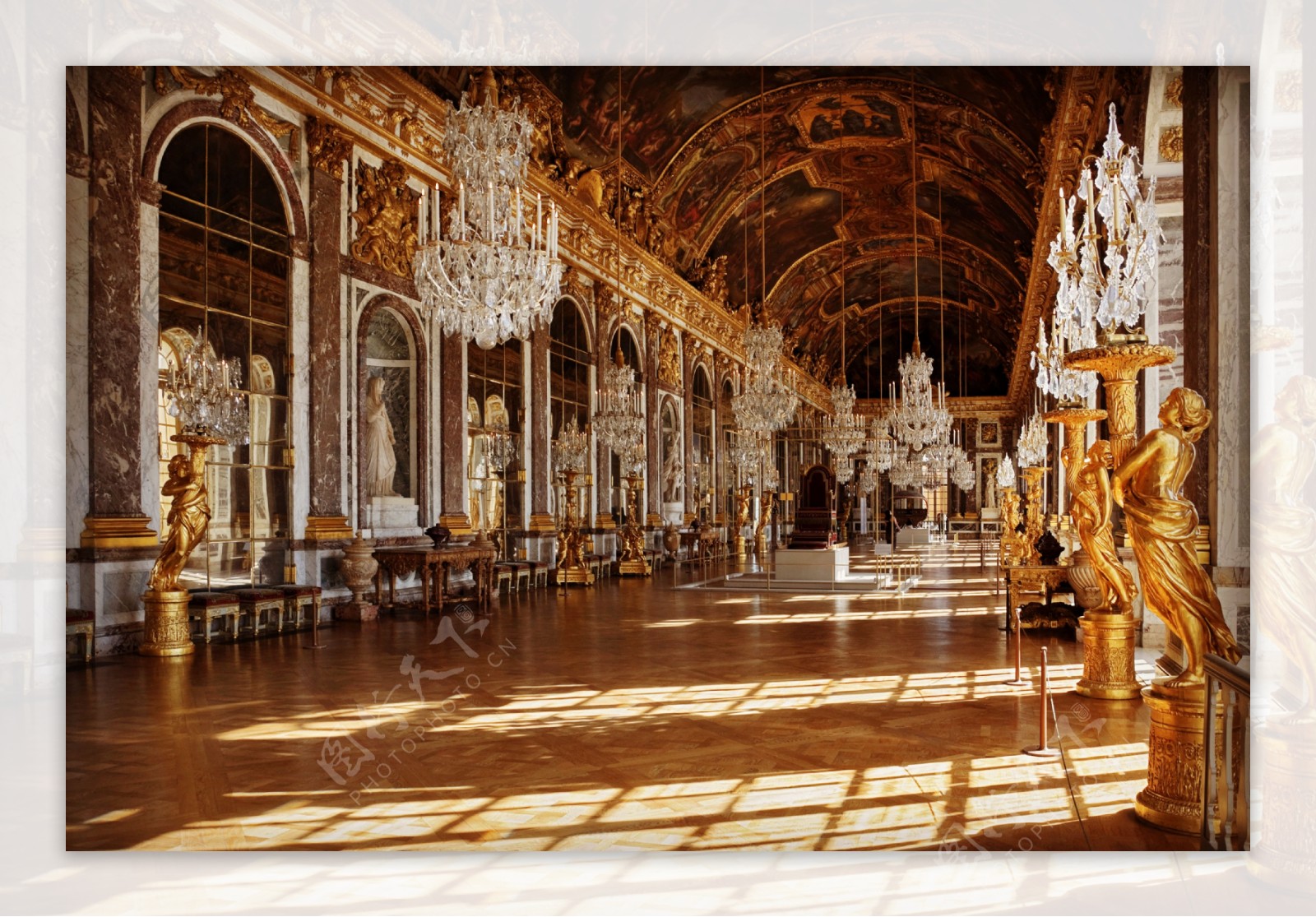 凡尔赛宫殿大厅内景