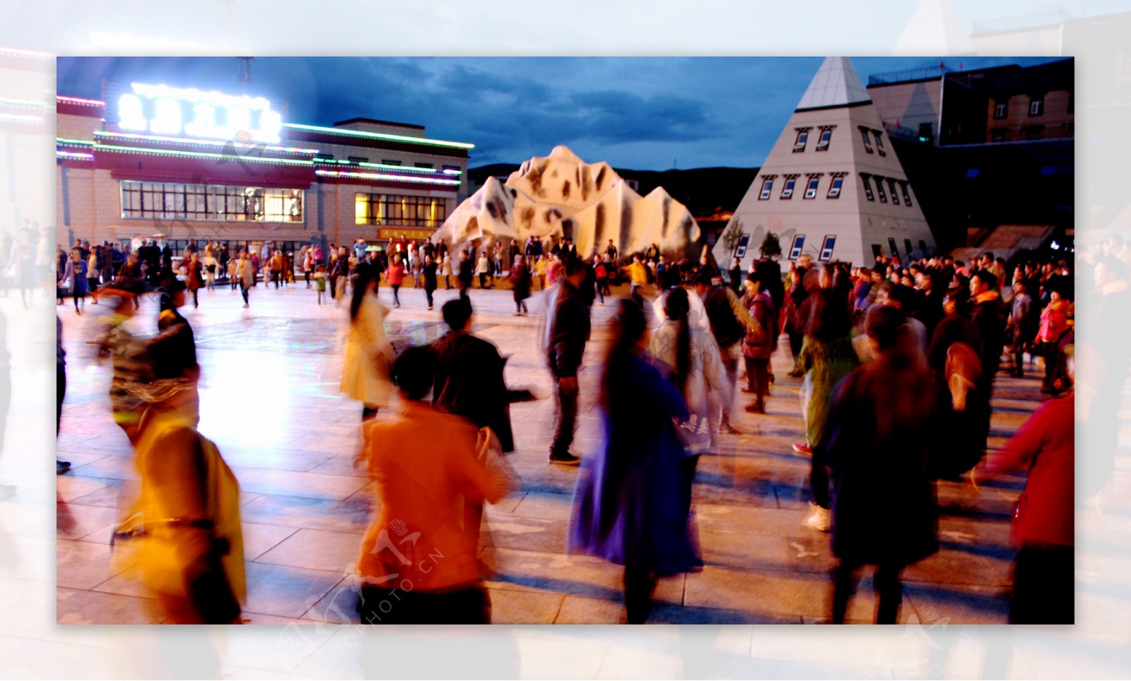 藏区广场舞