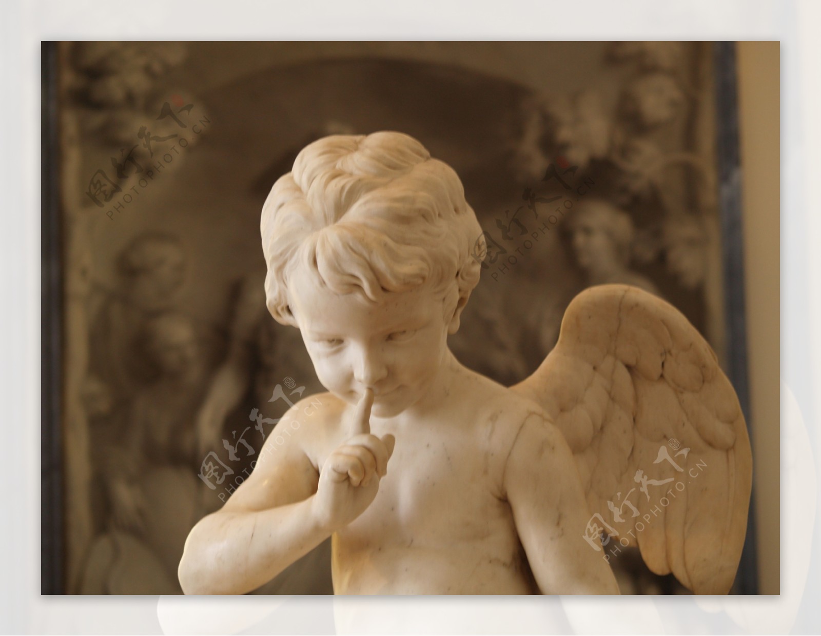 天使男孩雕塑图片