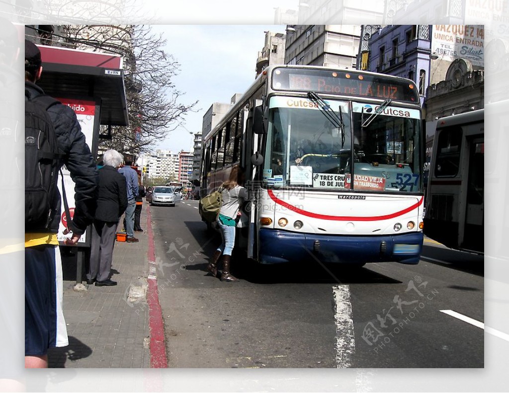 BusStop2825.JPG