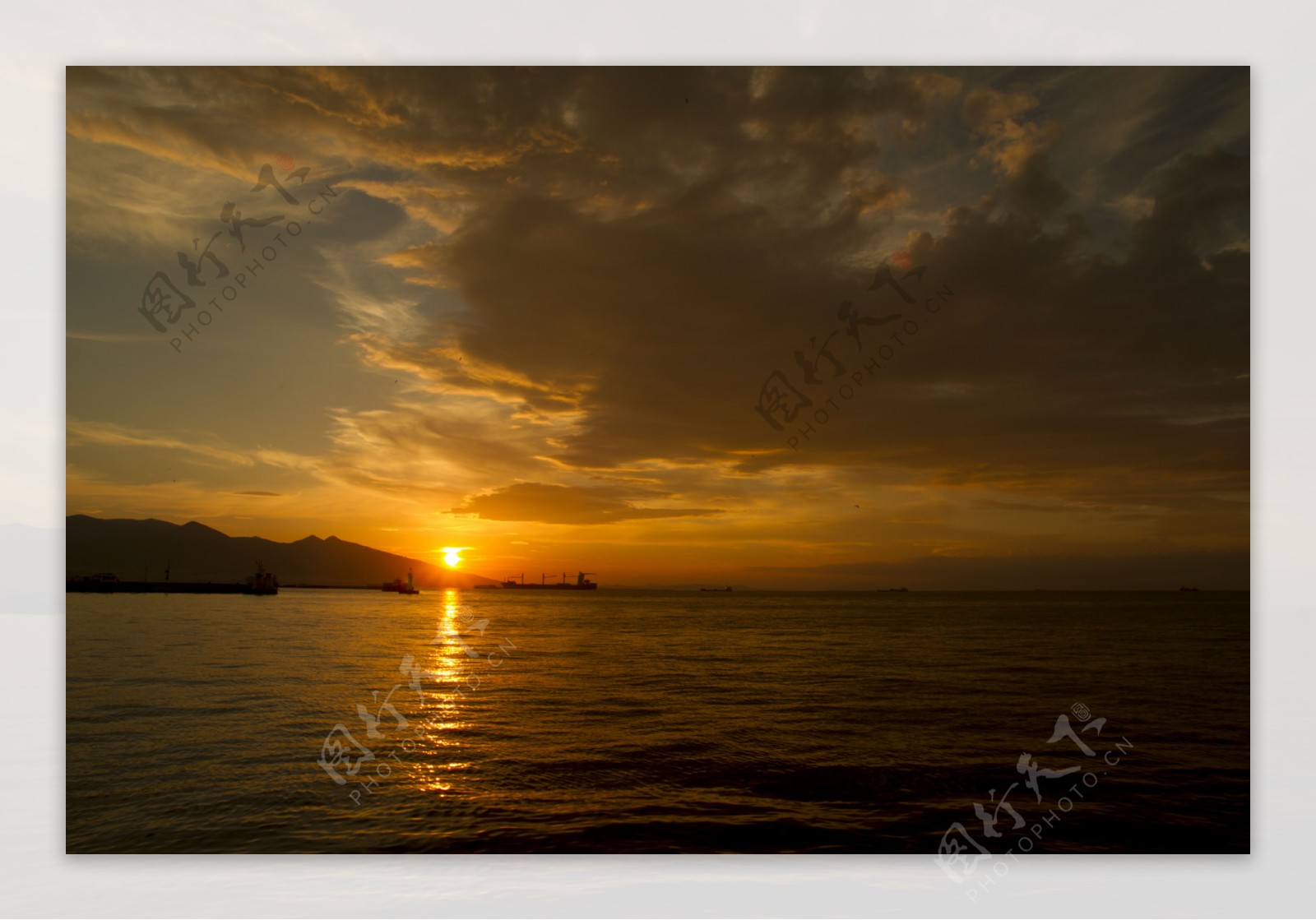 大海日落风景图片