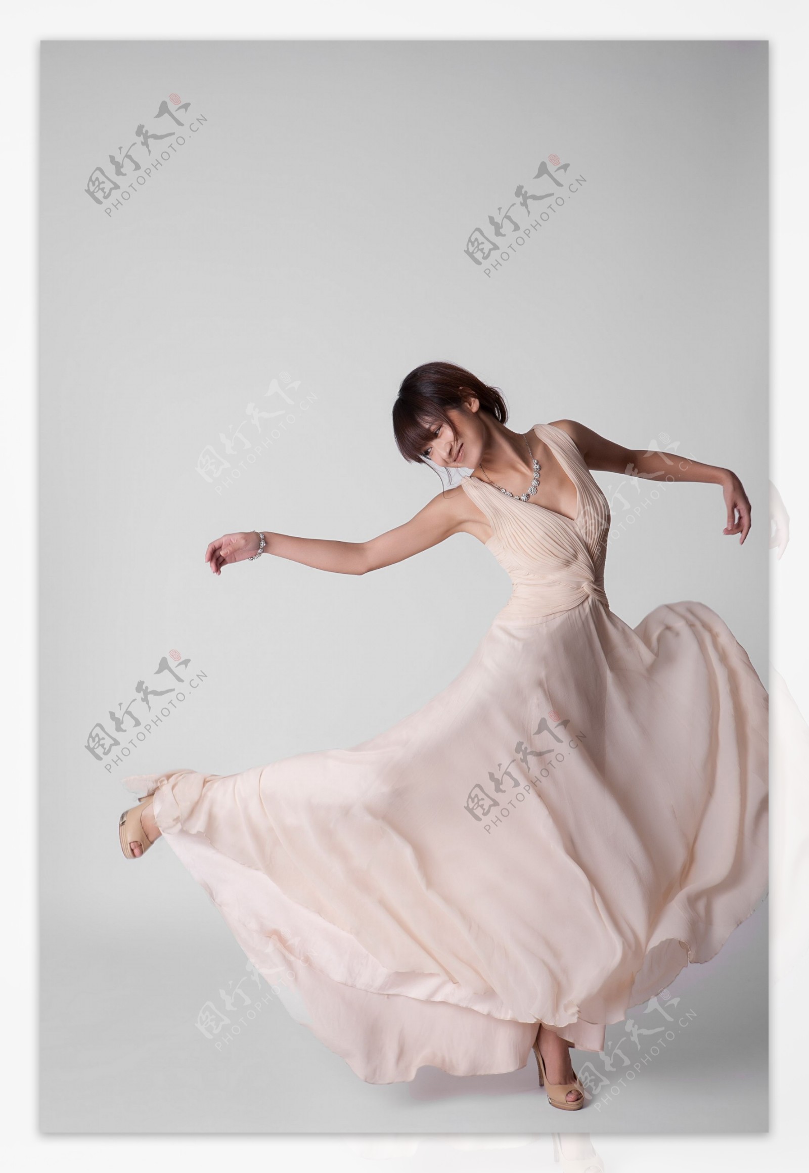 舞蹈美女摄影图片