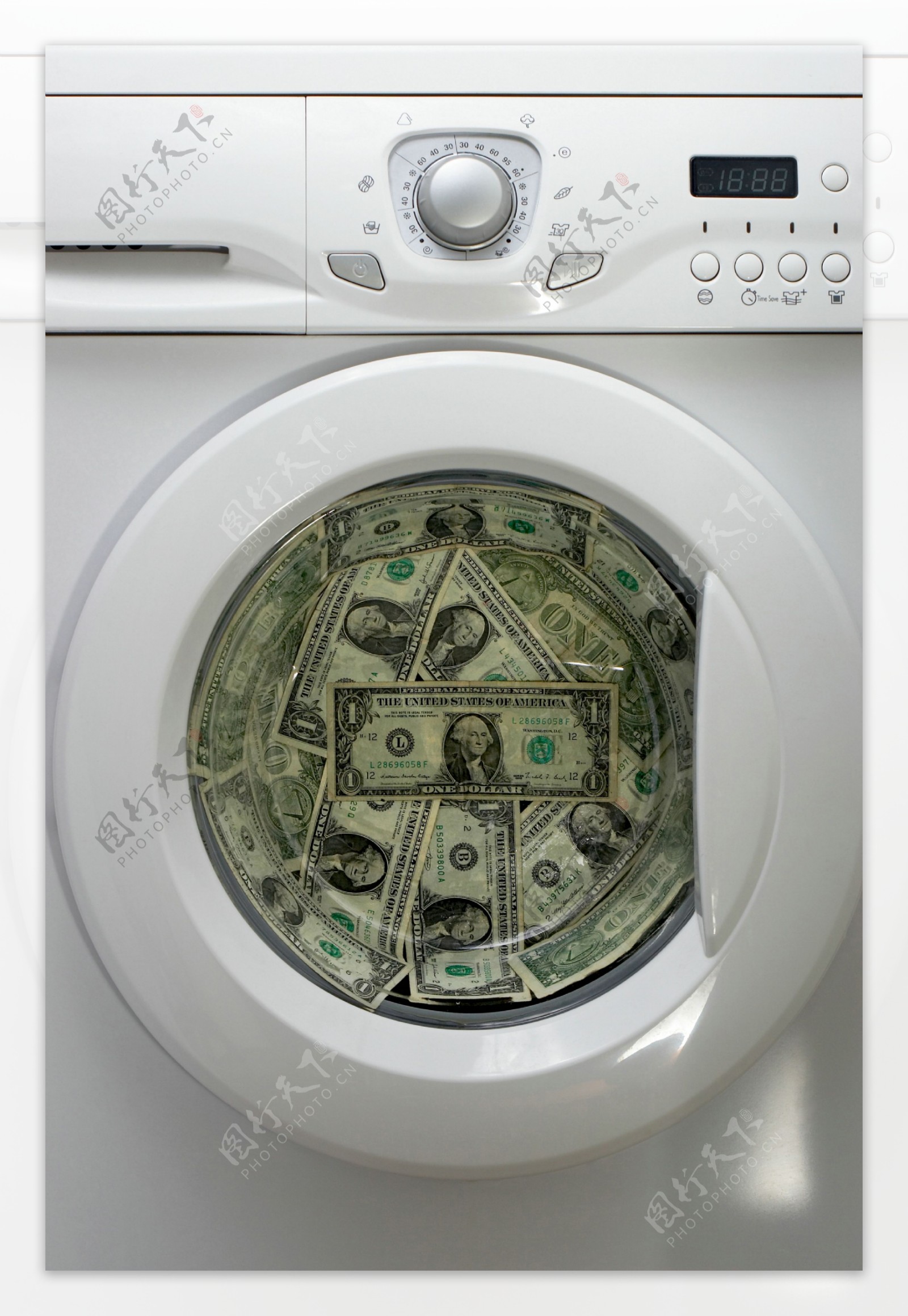 洗衣机与钱币图片