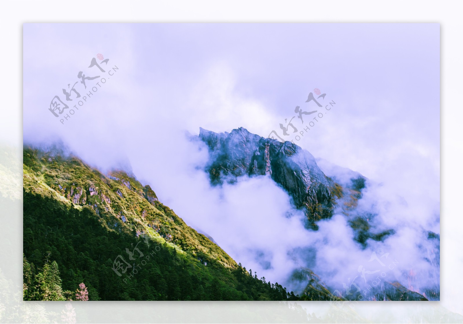 四川贡嘎山的山水风景