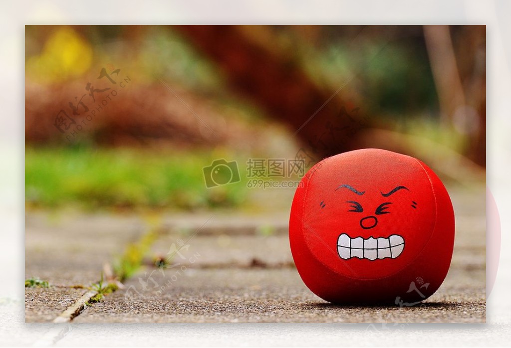 一颗愤怒的球