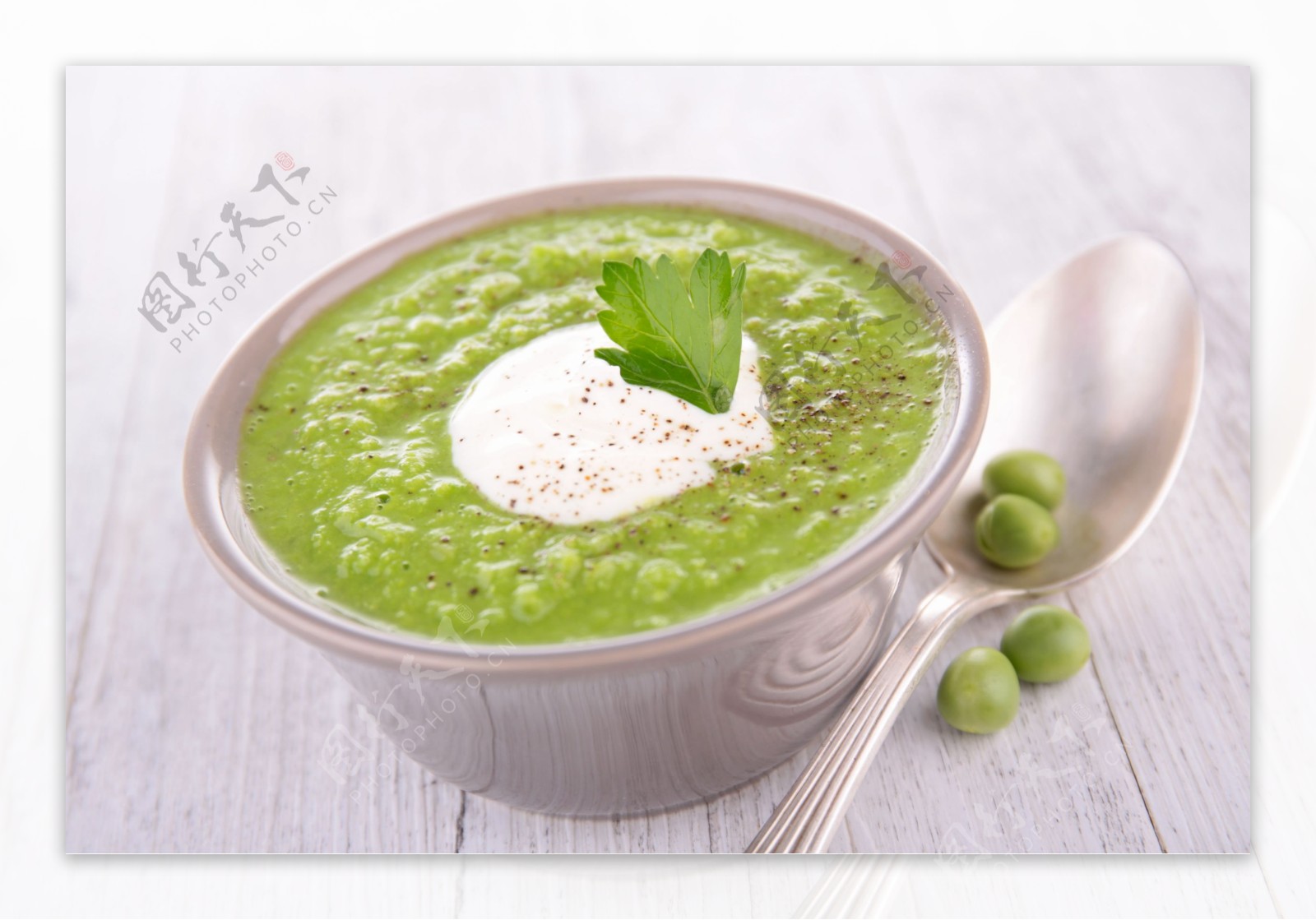 绿色豌豆汤图片