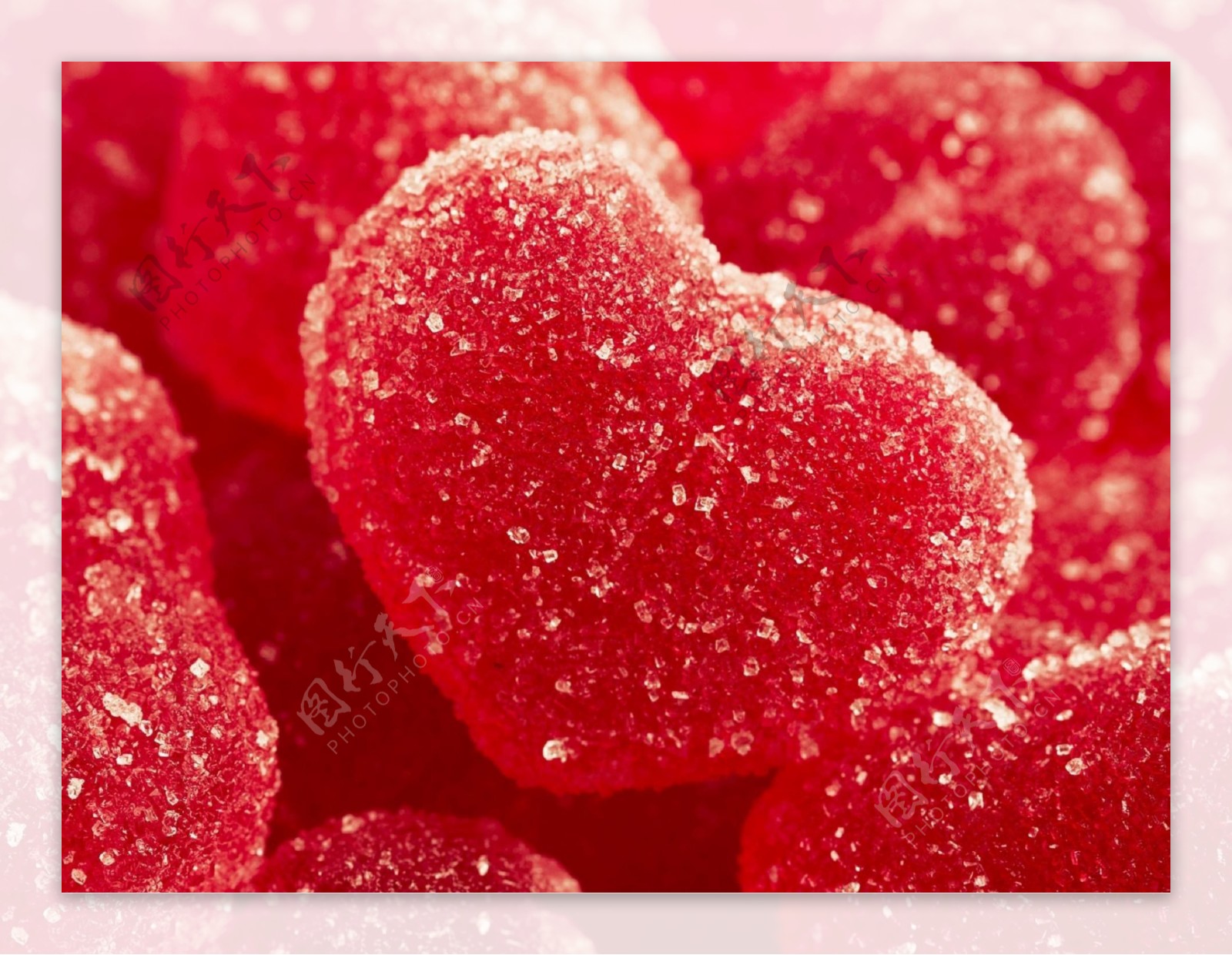 红色爱心糖果图片