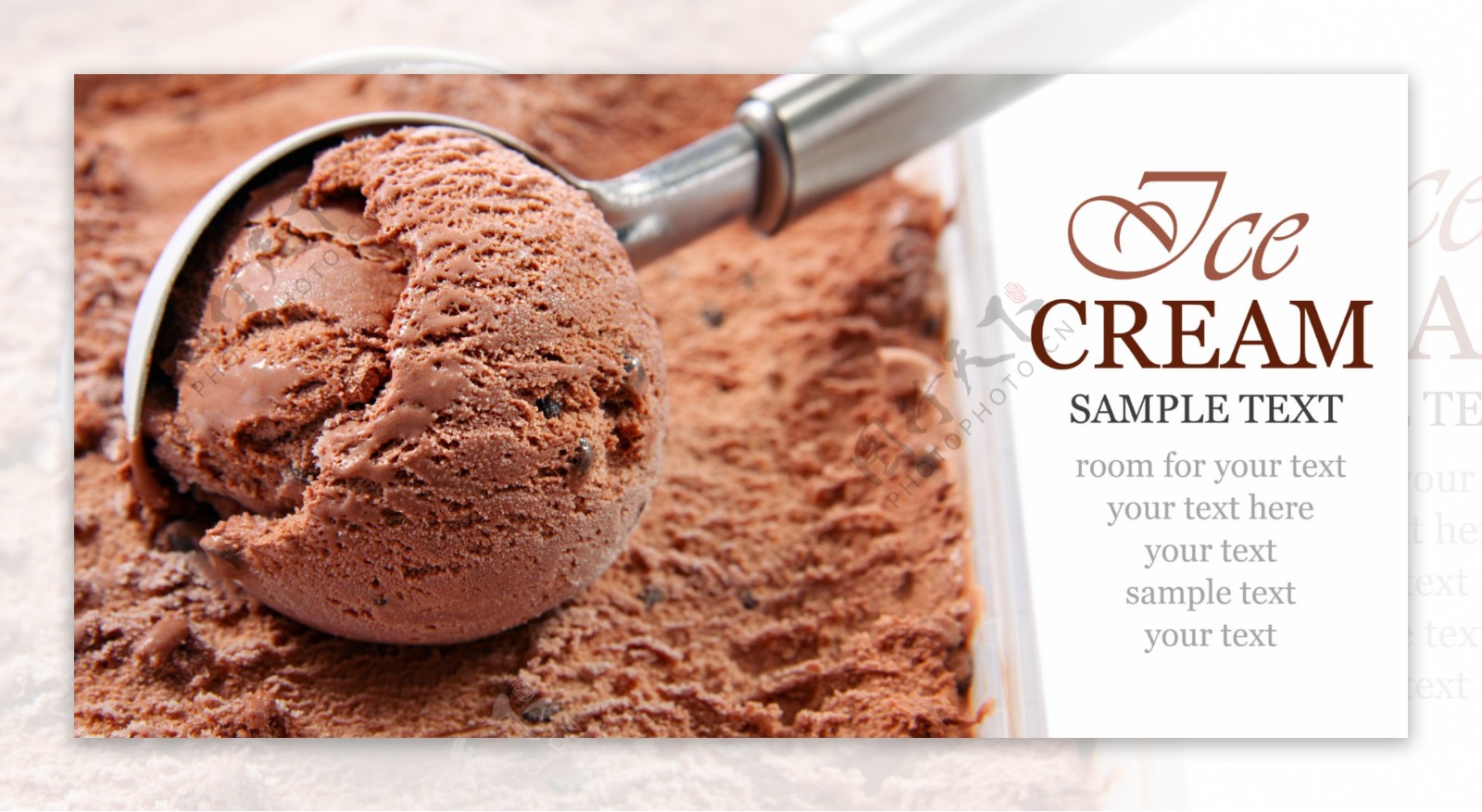 勺子里的巧克利冰激凌图片