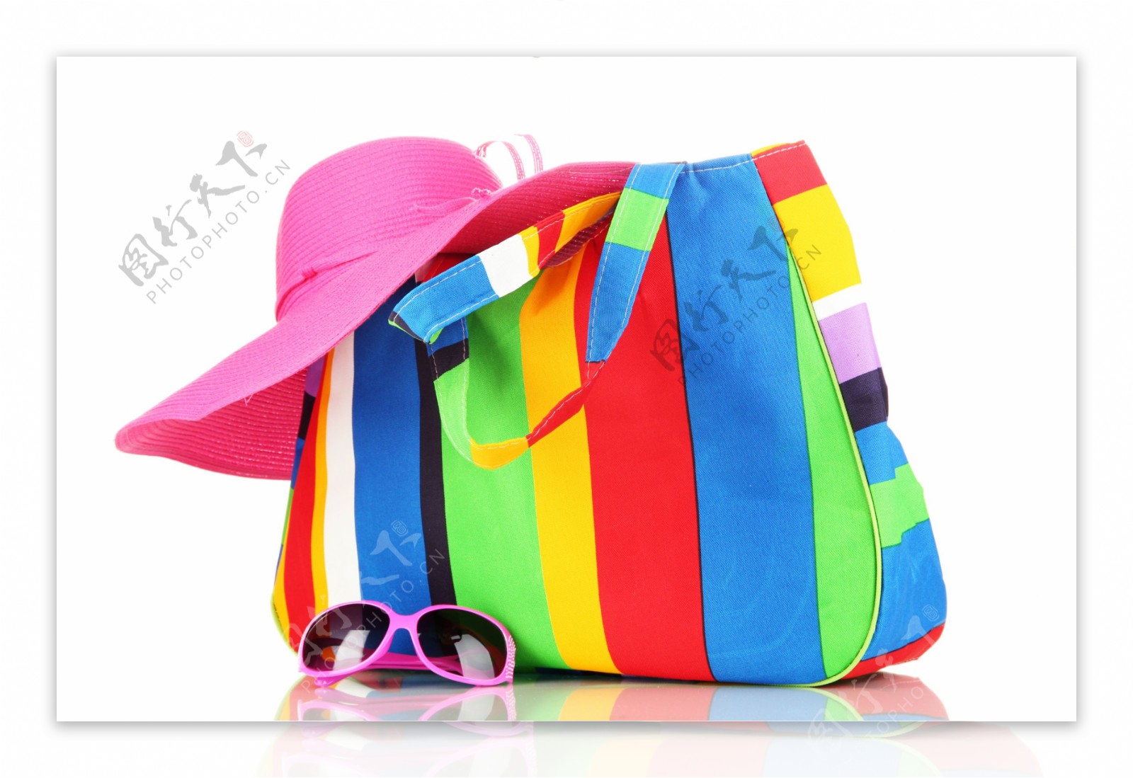 彩色遮阳帽与包包照片