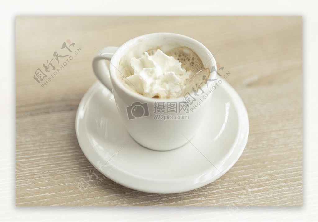 咖啡杯饮料咖啡饮料泡沫鲜奶奶油