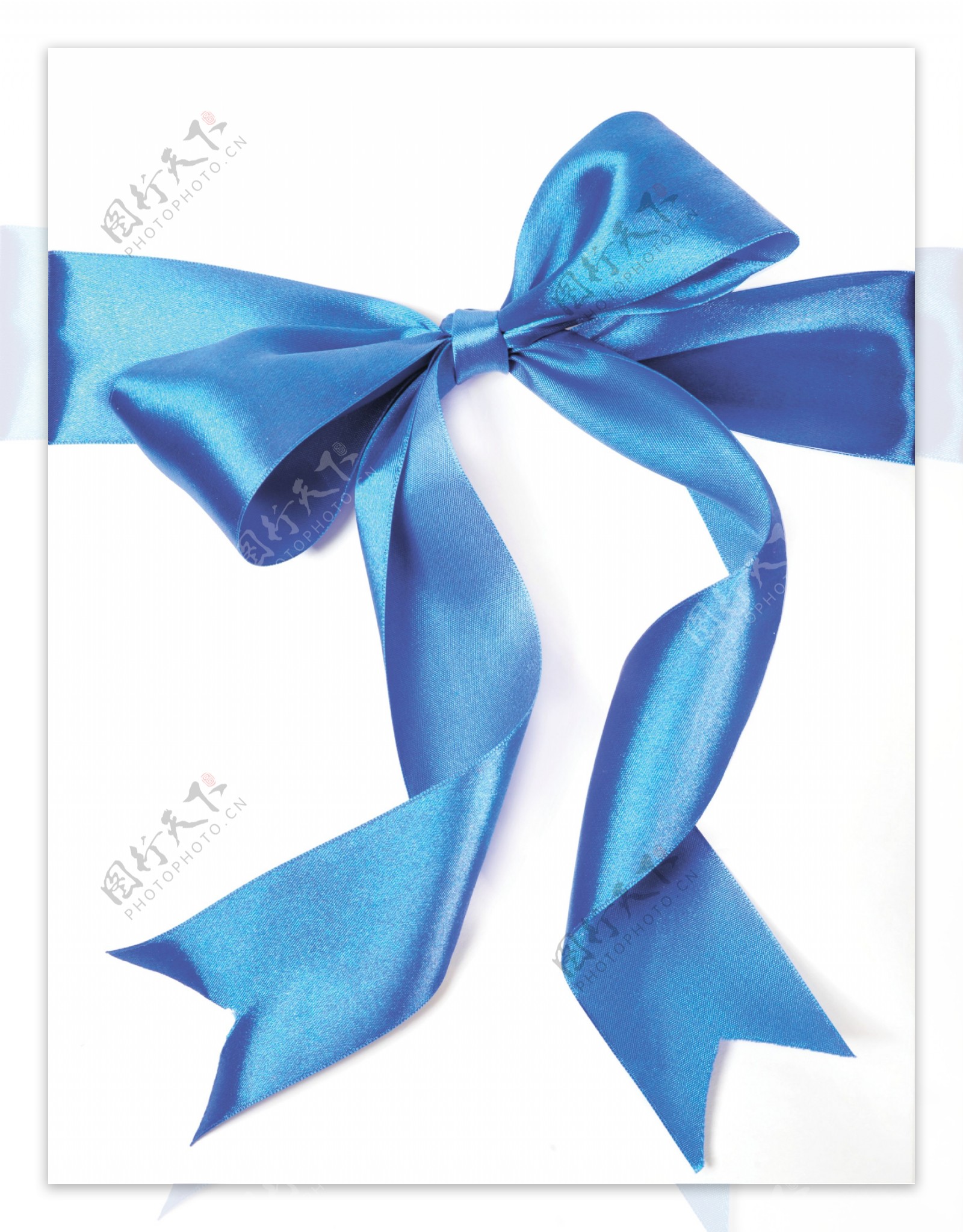 蓝色丝绸质感的蝴蝶结免抠PNG素材