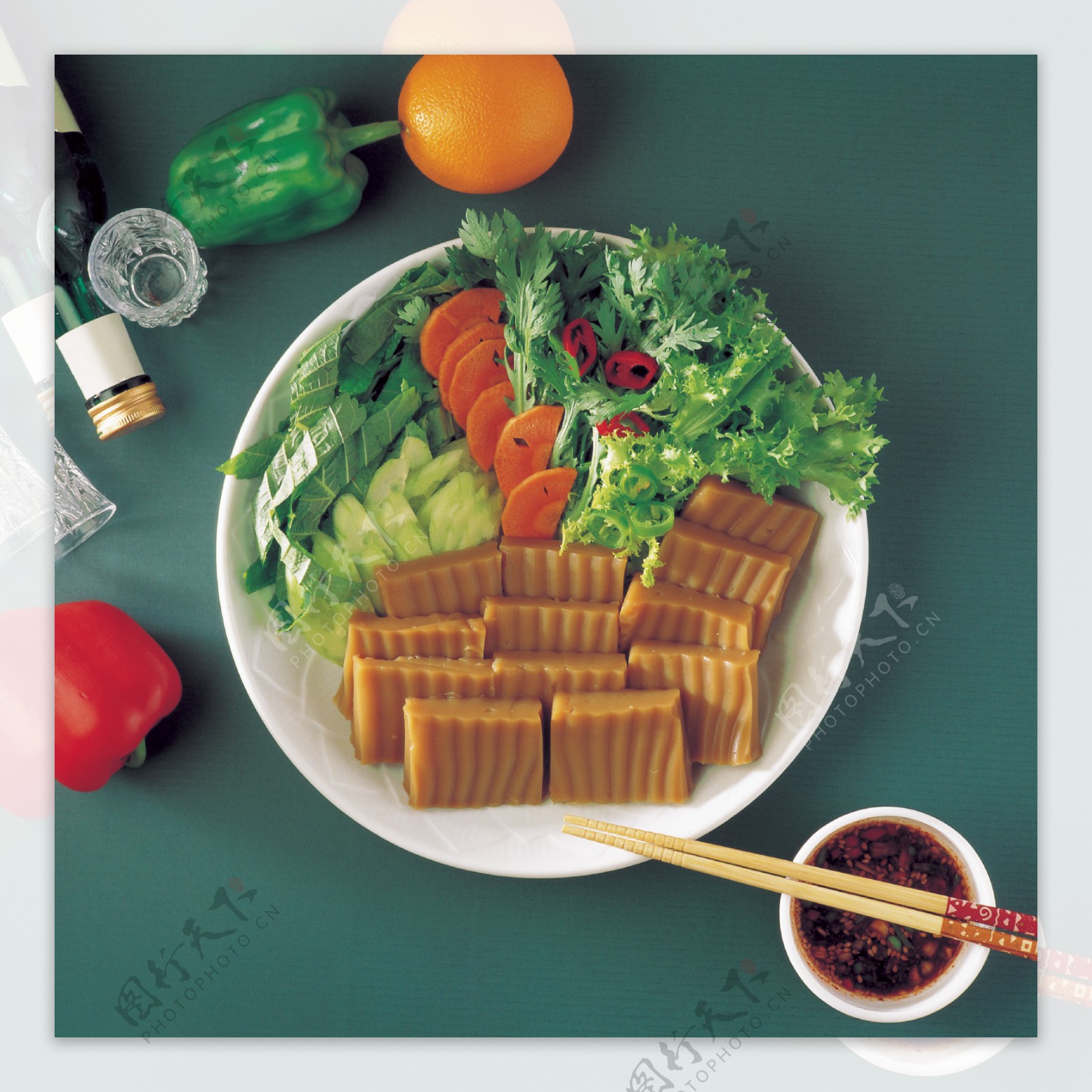 蔬菜卤豆腐拼盘图片