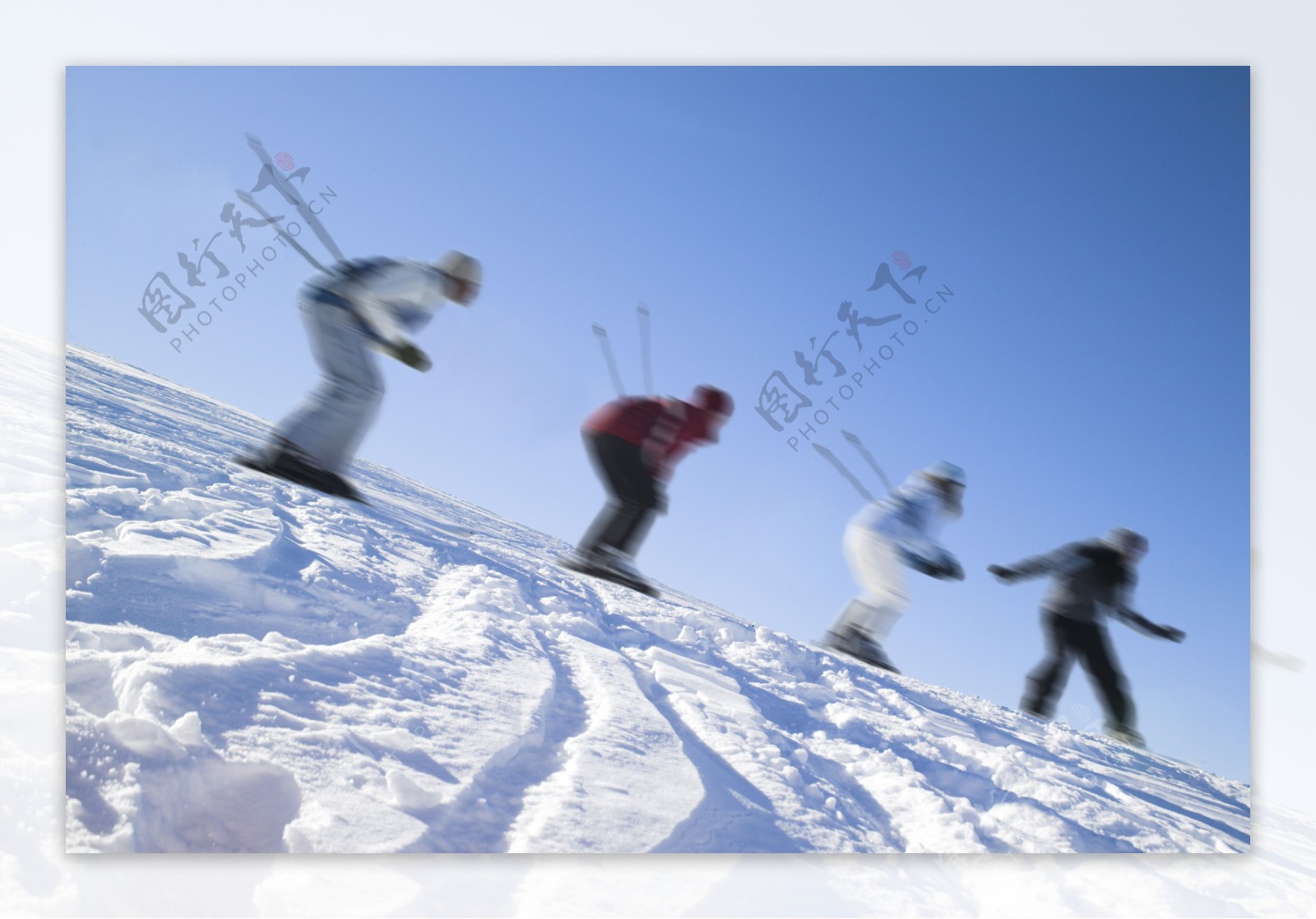 滑雪的人物剪影图片