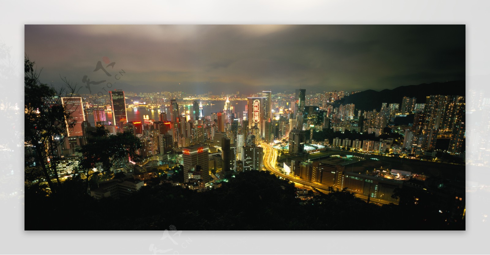 现代都市夜景摄影图片