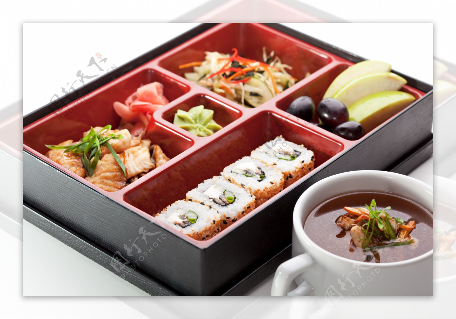 饭盒里的寿司图片