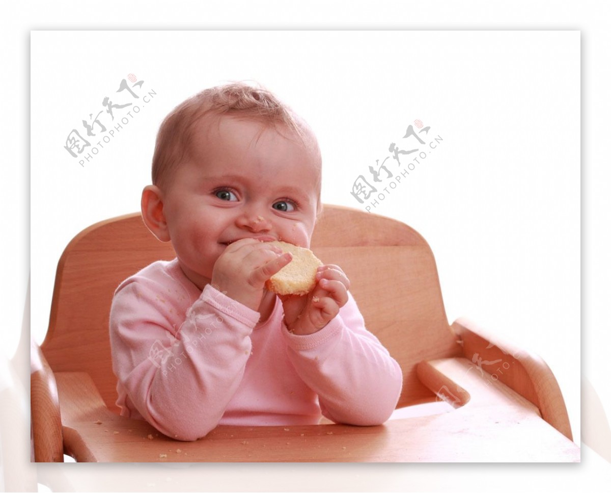 吃东西的宝宝图片