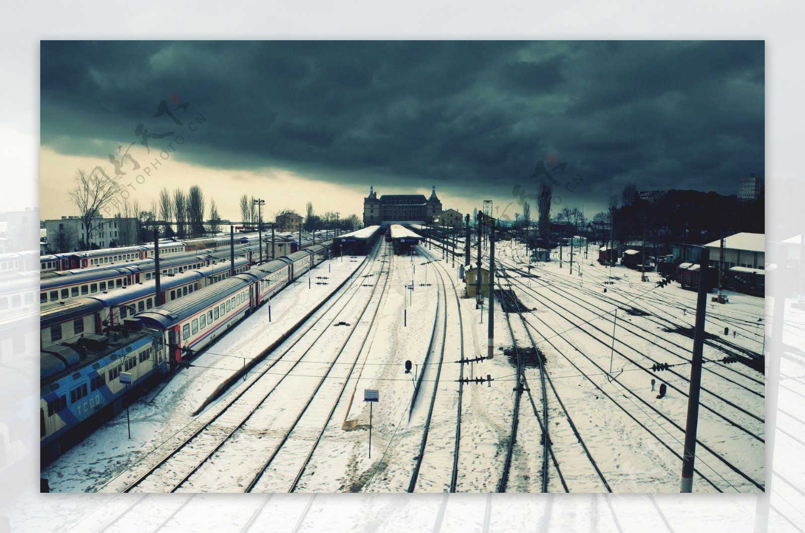 冬日铁路雪景
