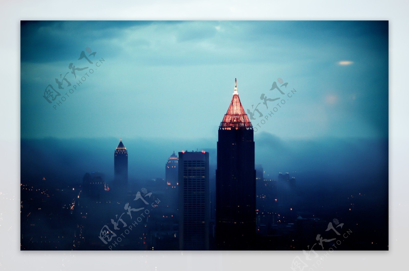 雾霾城市唯美图片下载