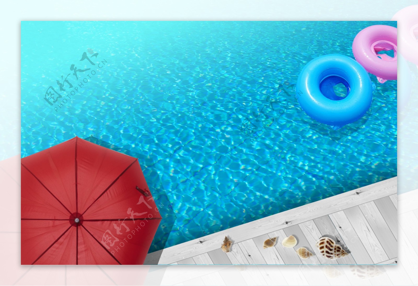 夏季泳池雨伞背景
