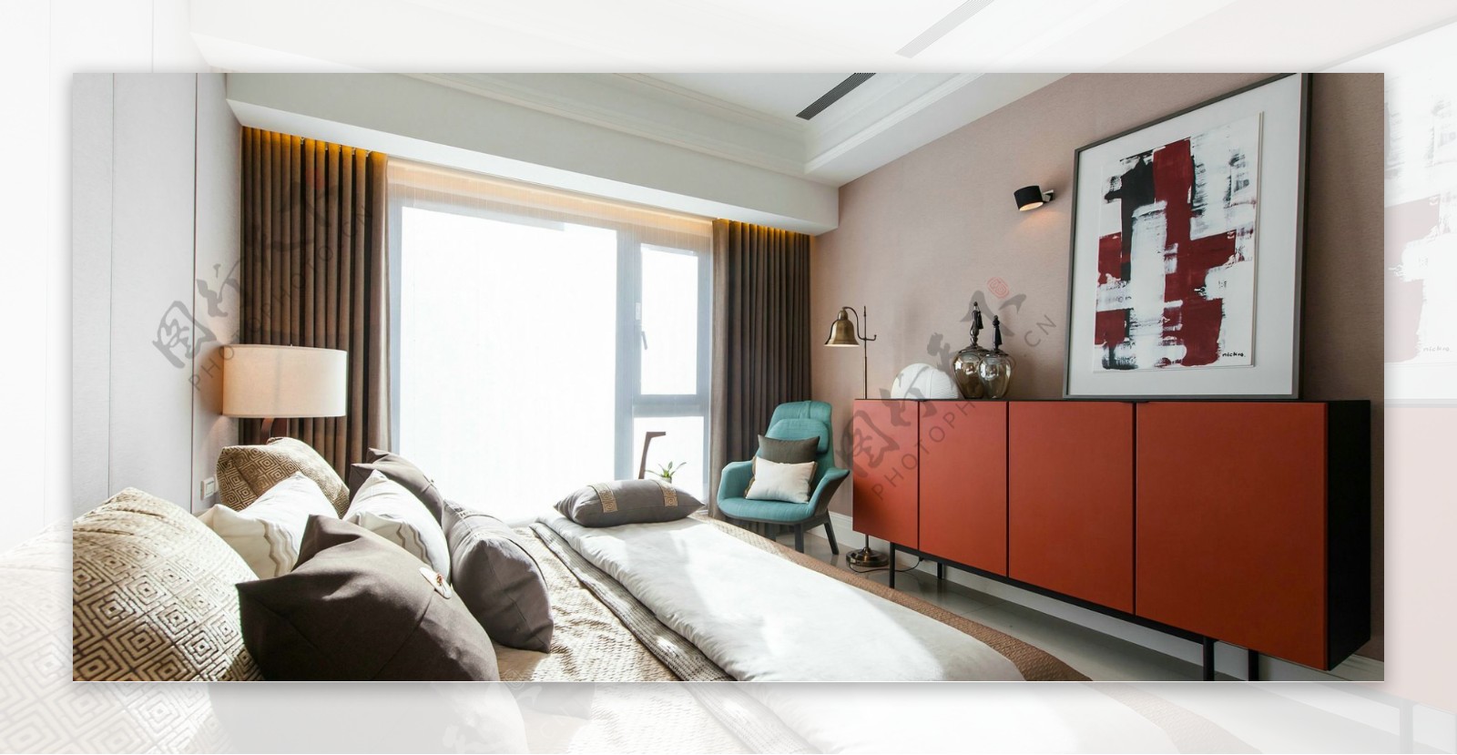 现代时尚卧室酒红色木制柜子室内装修效果图