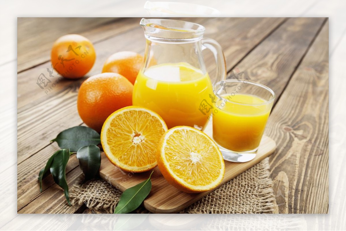 新榨美味的橙汁