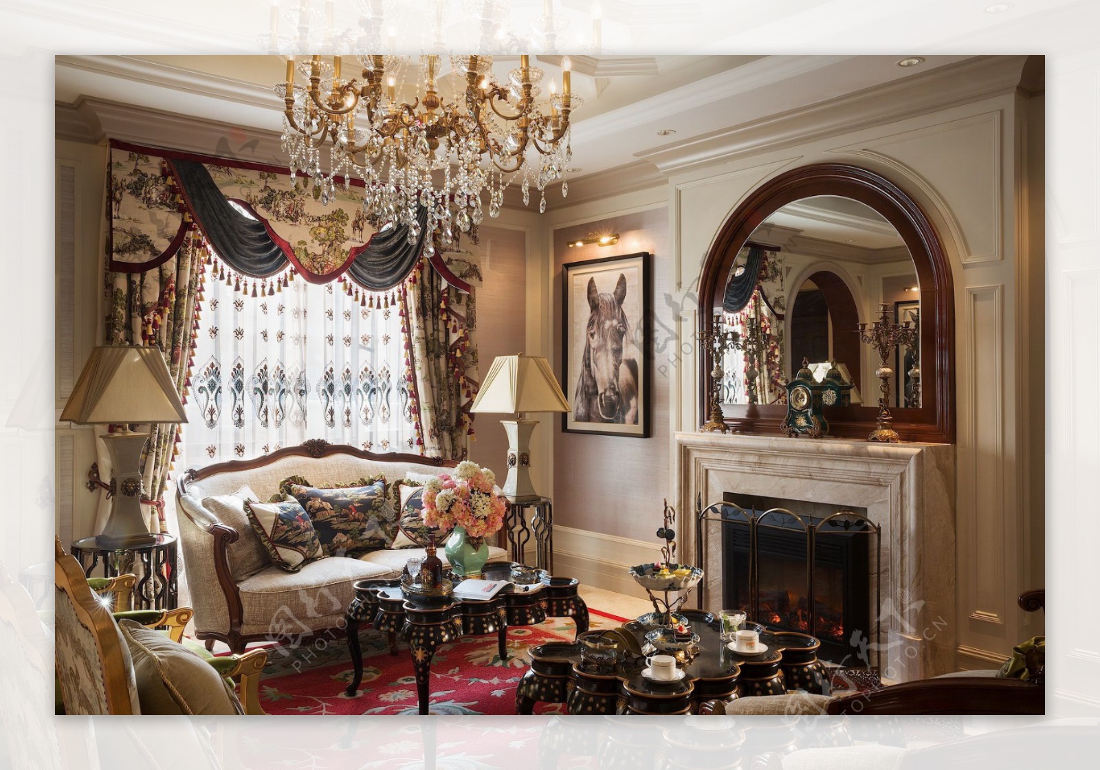 欧式奢华客厅金色水晶吊灯室内装修效果图
