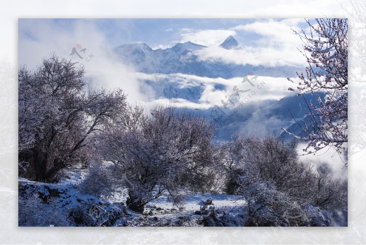 藏区雪山美景