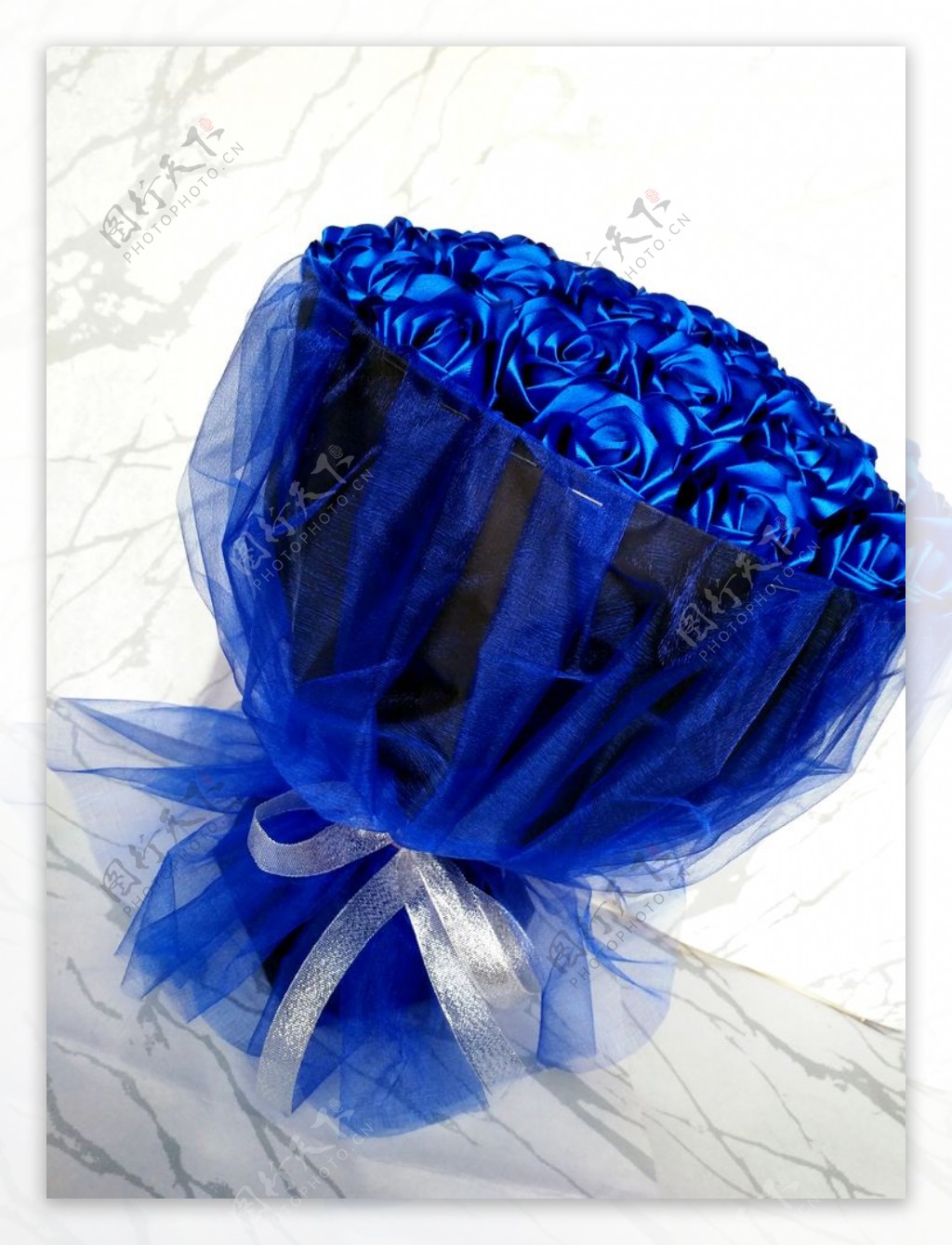 蓝色妖姬-保定鲜花速递-蓝玫瑰花束-保定情人节鲜花-三八节鲜花_保定花枝俏