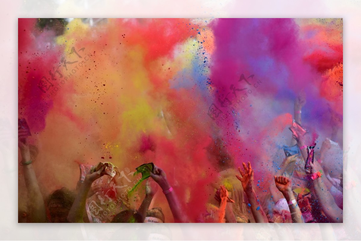 校园文化艺术节——彩色跑活动圆满举行