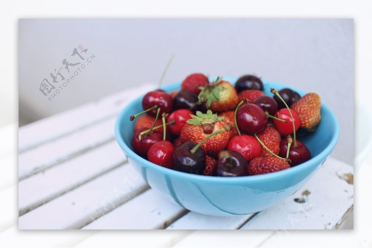 车梨子草莓水果绿色食品