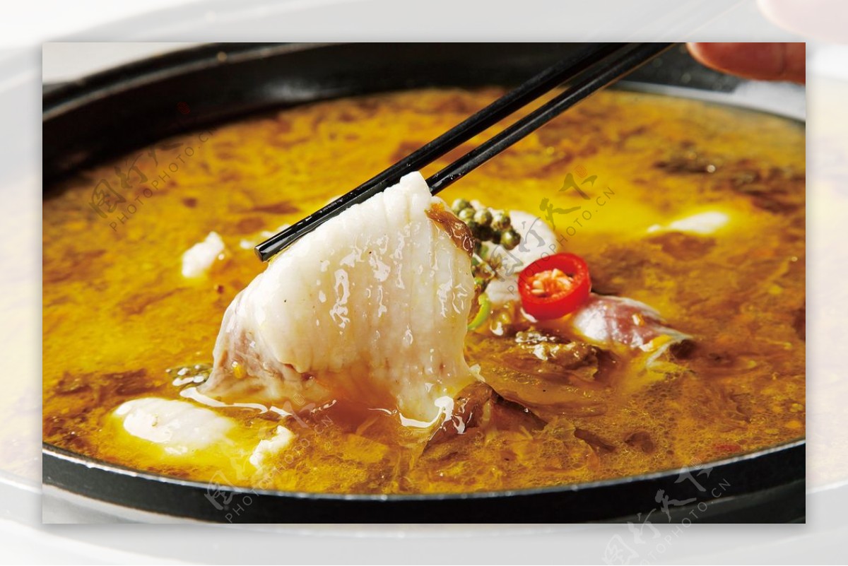 石锅酸菜鲈鱼