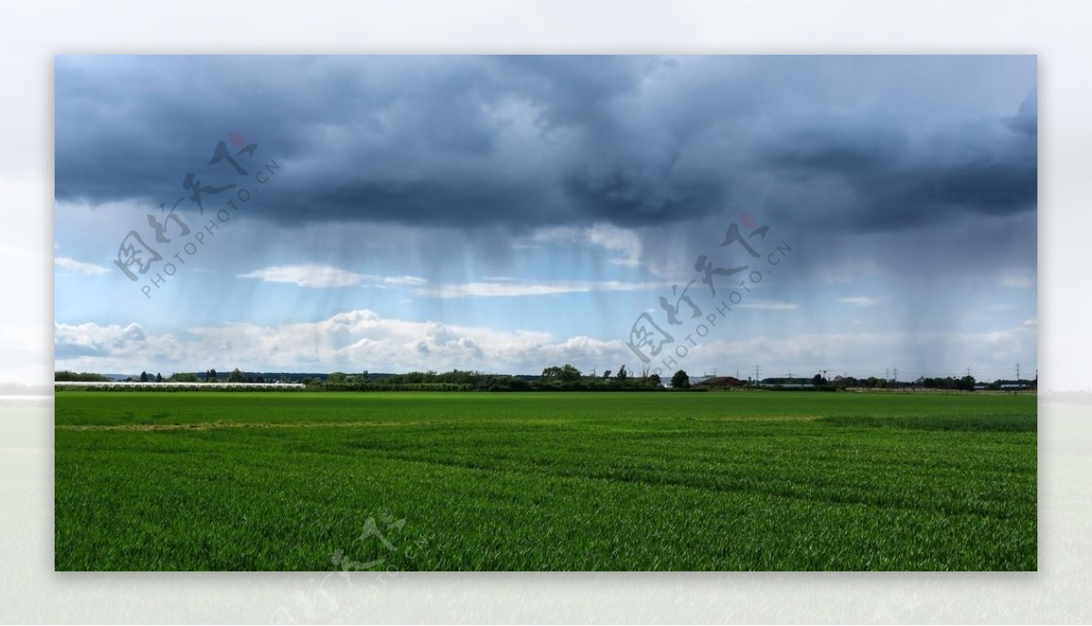 暴雨